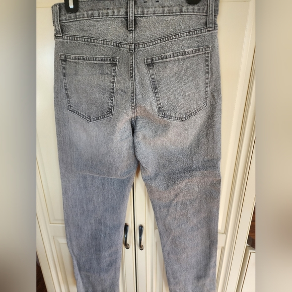 Gap Jeans, Cheeky Straight, Size 4R - Picture 4 of 4